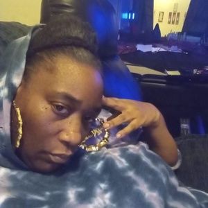 Meet your Posher, Serina